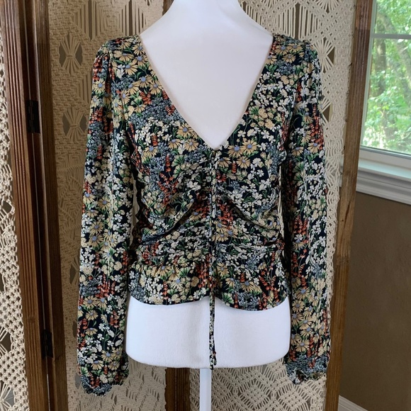 H&M Blouse Women Black Floral Peasant Smock Cottage Fairy Romantic Fem Sz Small - Picture 1 of 9